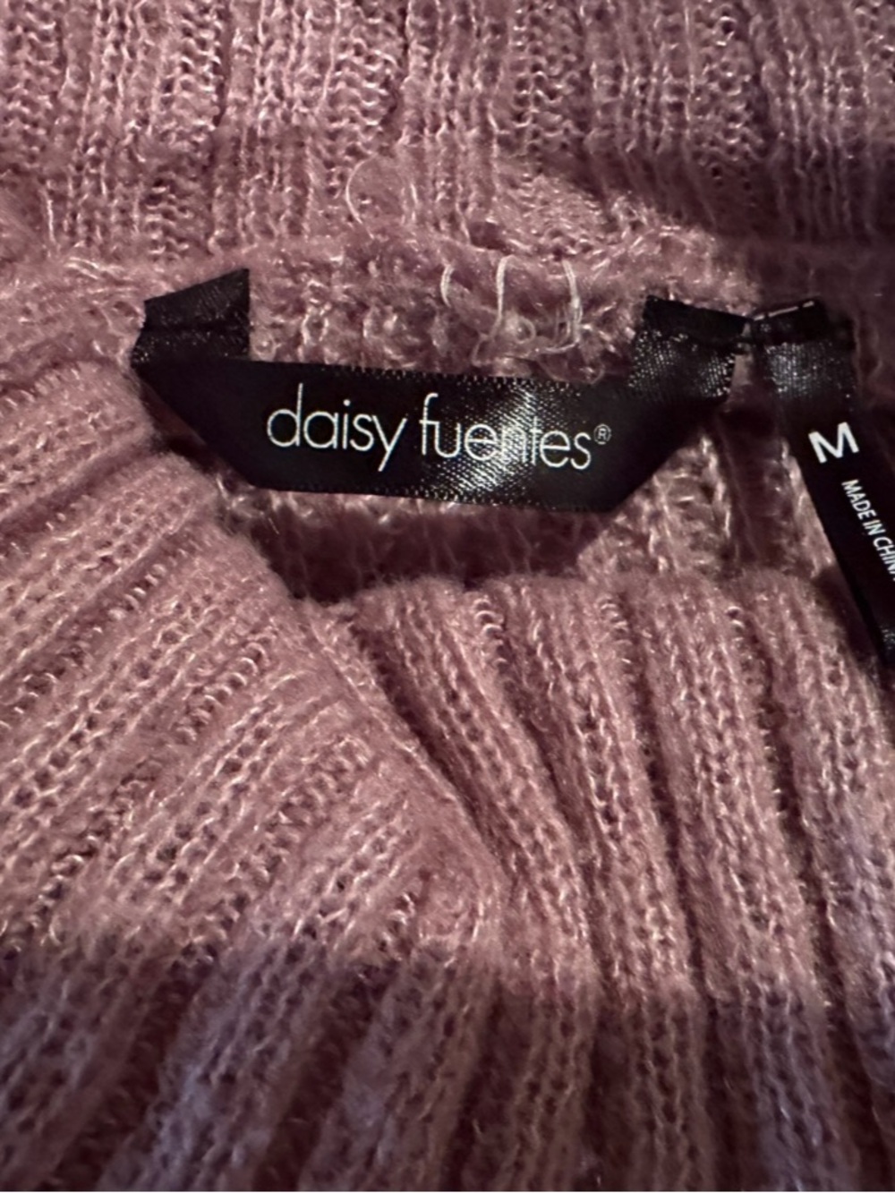 Daisy Fuentes Floral Accent Lilac Turtleneck Sweater- Size- medium - Picture 6 of 10